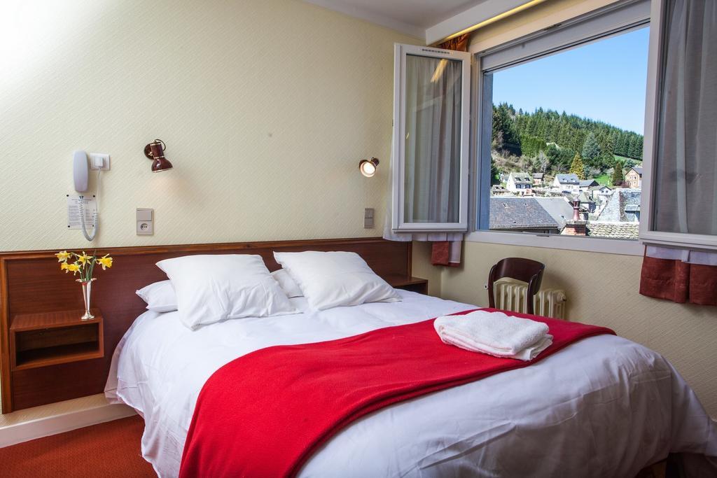 Hotel Beausejour Chaudes-Aigues Kamer foto