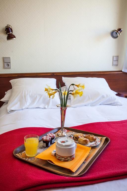 Hotel Beausejour Chaudes-Aigues Kamer foto