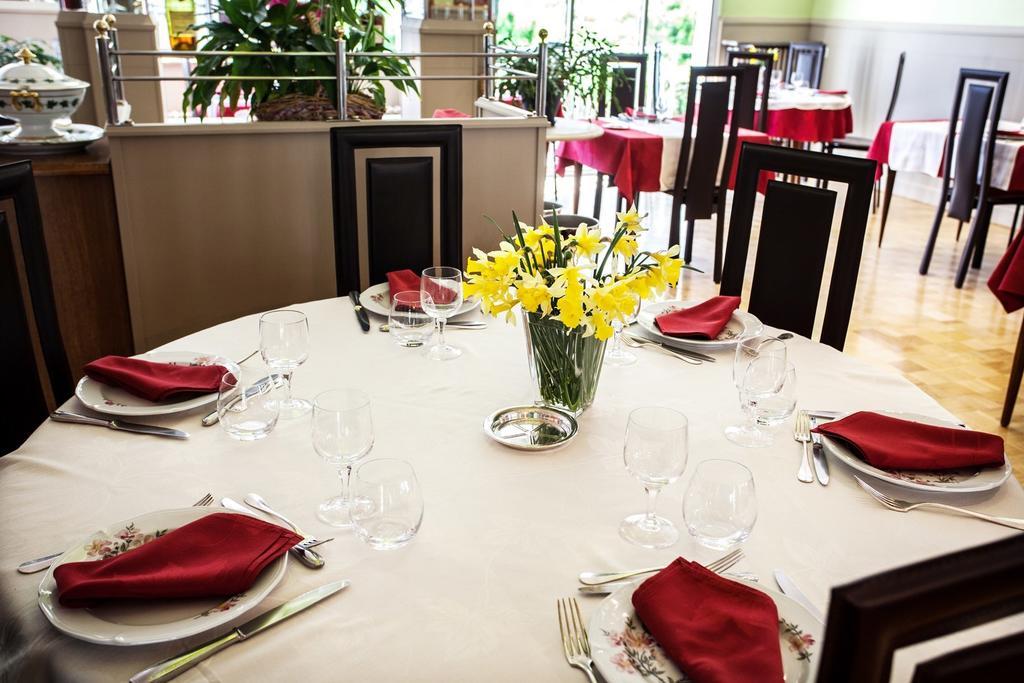 Hotel Beausejour Chaudes-Aigues Buitenkant foto